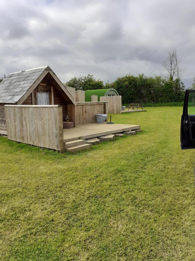 Villa Glamping At The Retreat Wiltshire Is Rural Bliss Chippenham  Exterior foto